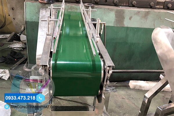 băng tải PVC khung inox