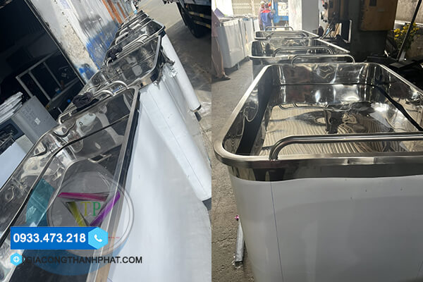 Địa chỉ gia công xe đẩy inox nâng hạ tự động