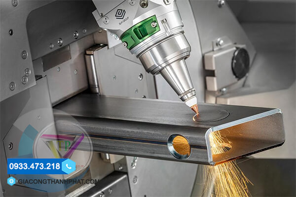 Gia công cắt laser ống hộp kim loại