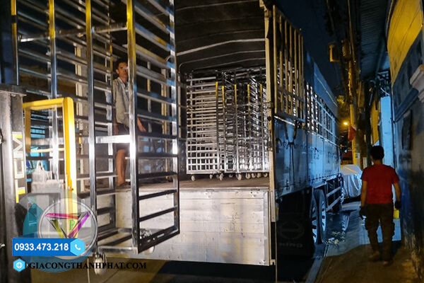 Gia công kệ inox