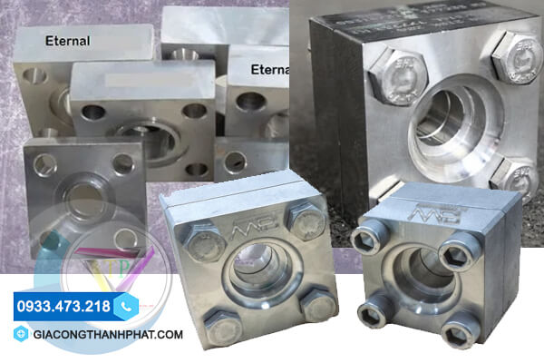Gia công mặt bích vuông thủy lực