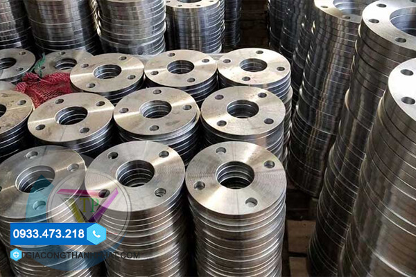 Mặt bích FF là gì ?