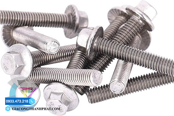 Bulong inox M6 giá r�? width=