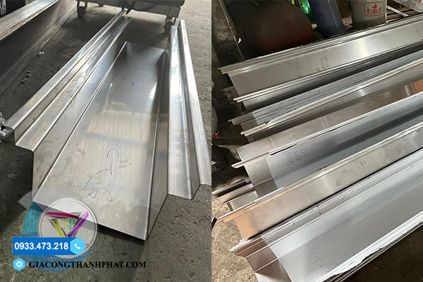 Địa ch�?làm máng xối thoát nước giá r�? width=